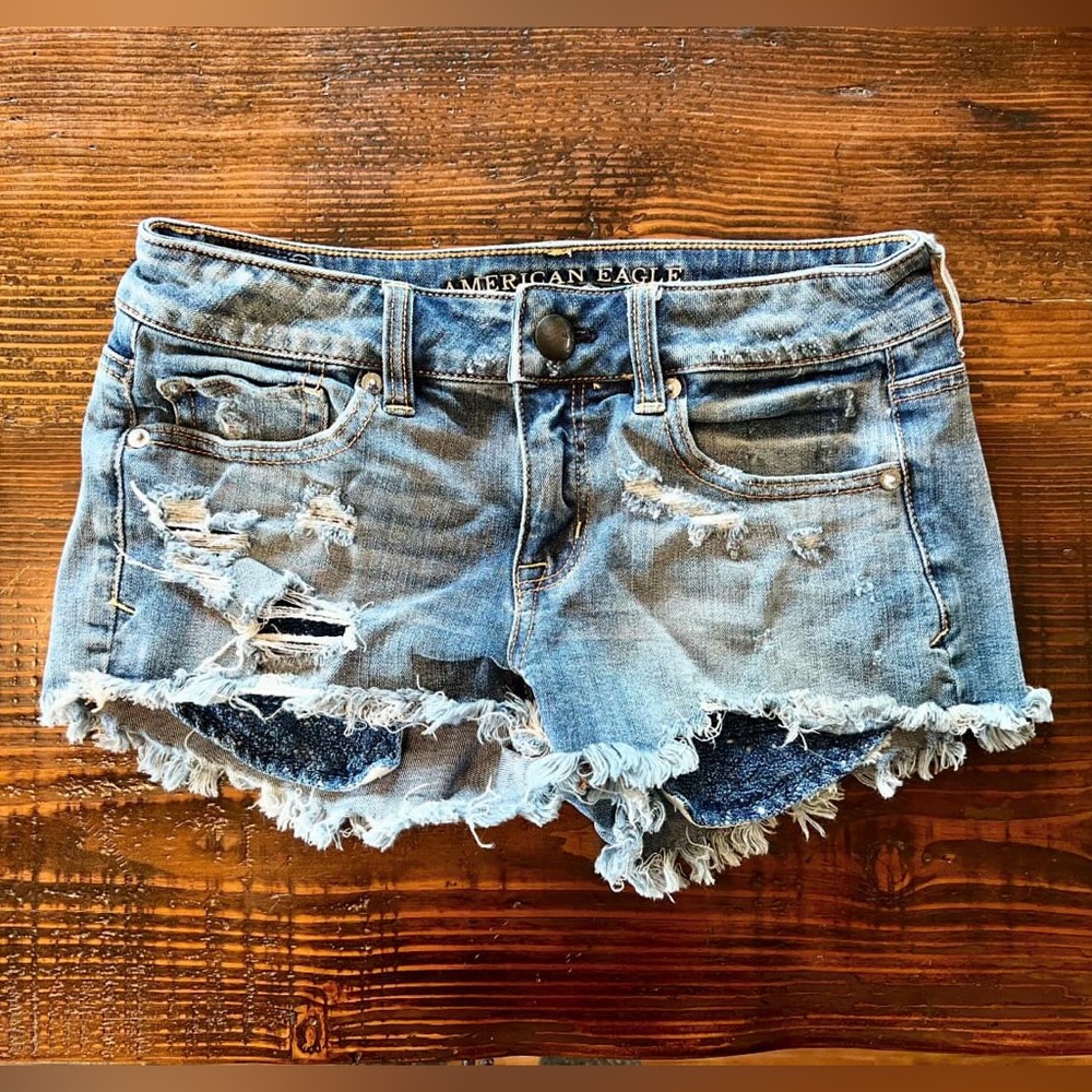 American Eagle Outfitters Shortie Super Stretch Jean Shorts Size 4